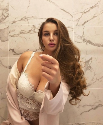 Алиночка, 24